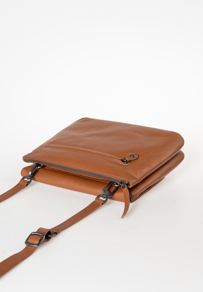 AUNTS & UNCLES - Jabong crossover bag cognac